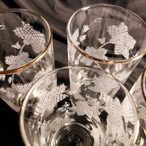 4 Perfect Libbey Vintage Raised Frosted with Gold Rim 10 oz. Glasses